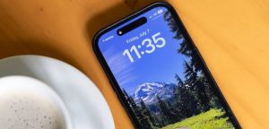 Cut Your Phone Bill in Half: The Best Cell Phone Plans for Seniors